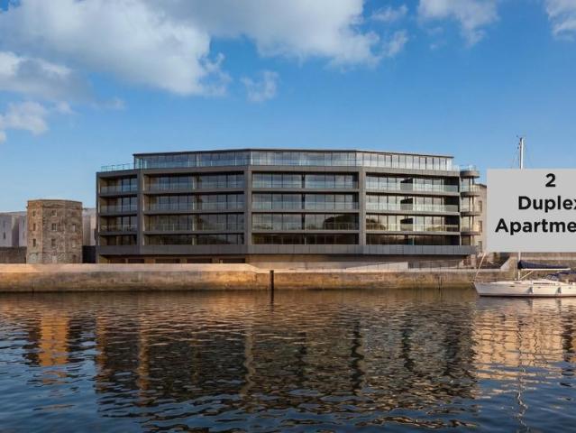 Flat for sale in West Hoe, Mount Wise