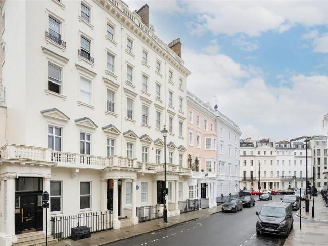 Flat for sale in Belgravia, Greater London