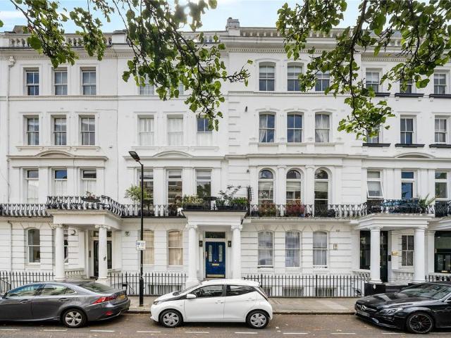 Flat for sale in Kensal Town, Bayswater