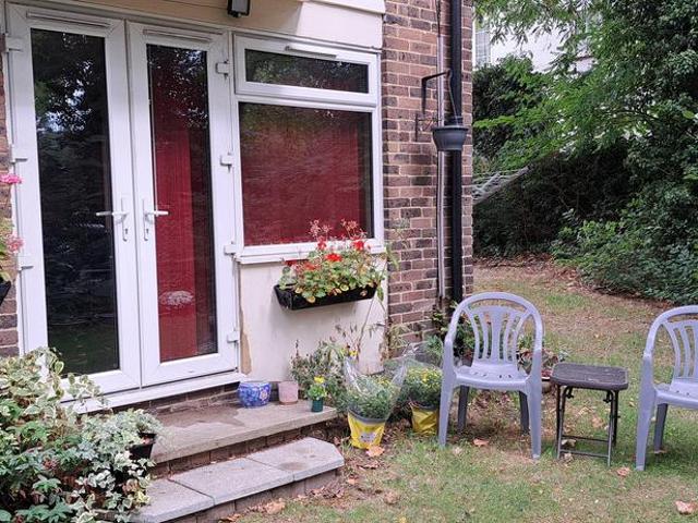 Flat for sale in London Borough of Bromley, Greater London