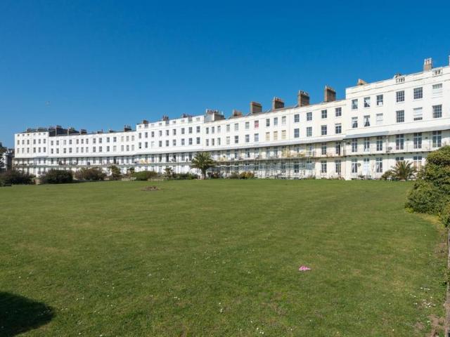 Flat for sale in West Cliff, Acol