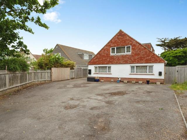 Flat for sale in Spring Vale, Hampshire