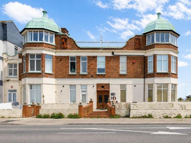 Flat for sale in East Cliftonville, Acol
