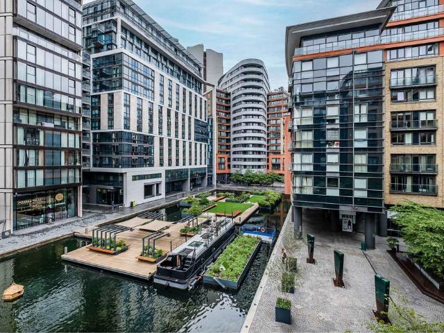 Flat for sale in Paddington, Greater London
