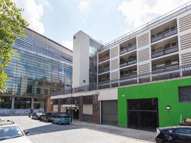 Flat for sale in Somers Town, Greater London
