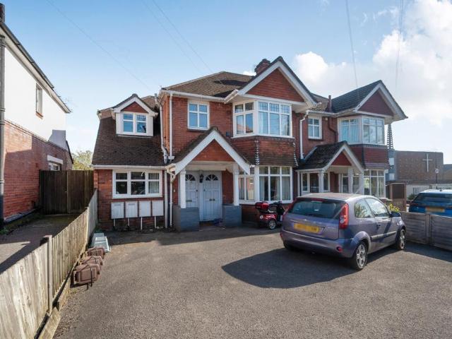 Flat for sale in Hollybrook, City Of Southampton