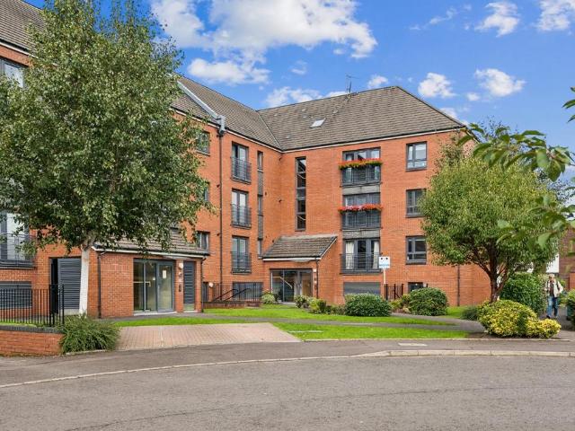 Flat for sale in Anniesland, Scotland