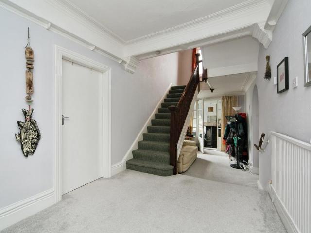 Flat for sale in Colwyn Bay, Wales