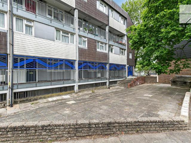 Flat for sale in Highams Park, Isle Of Man