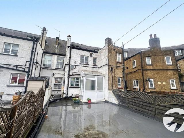 Flat for sale in Welling, Greater London
