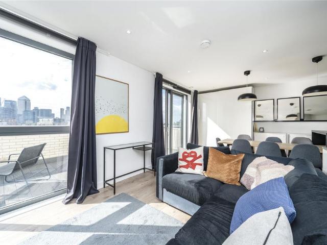Flat for sale in Bromley-by-Bow, Limehouse