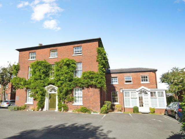 Flat for sale in Highfield, Sheffield