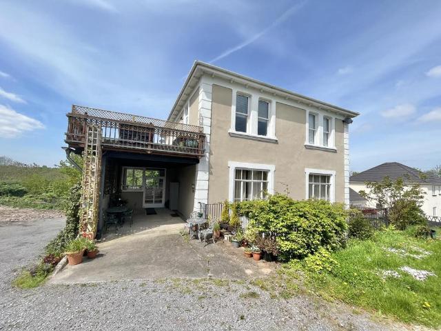 Flat for sale in Watchet, Somerset