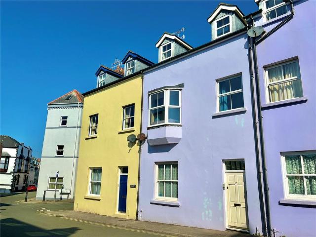 Flat for sale in Tenby, Pembrokeshire