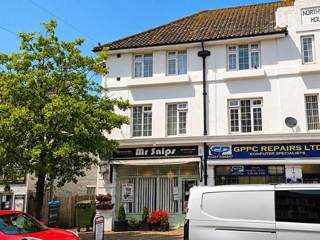 Flat for sale in Kingsdown Park, The Bridge