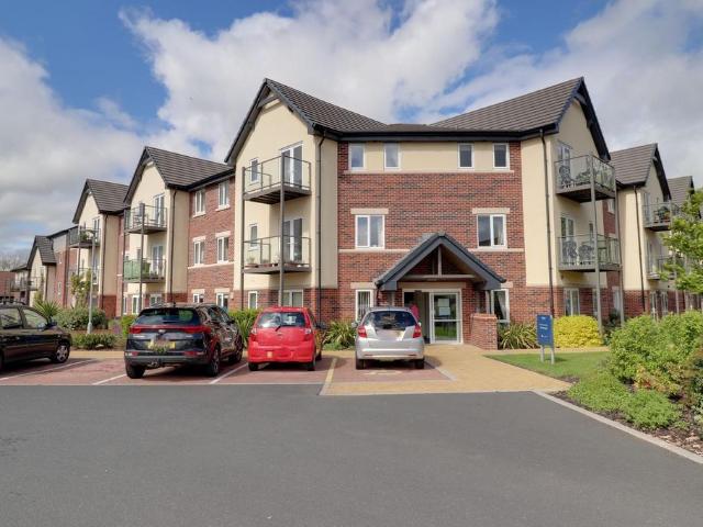 Flat for sale in Baswich, Staffordshire