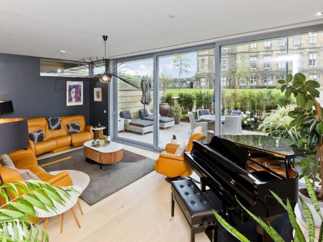 Flat for sale in Haymarket, Scotland