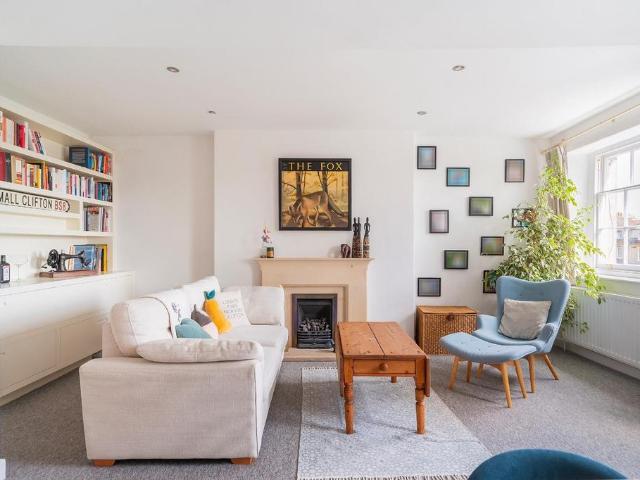 Flat for sale in Hotwells, Feckenham