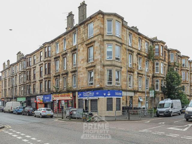 Flat for sale in Crosshill, Scotland