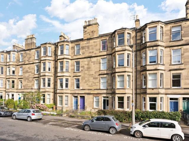 Flat for sale in Morningside, Scotland