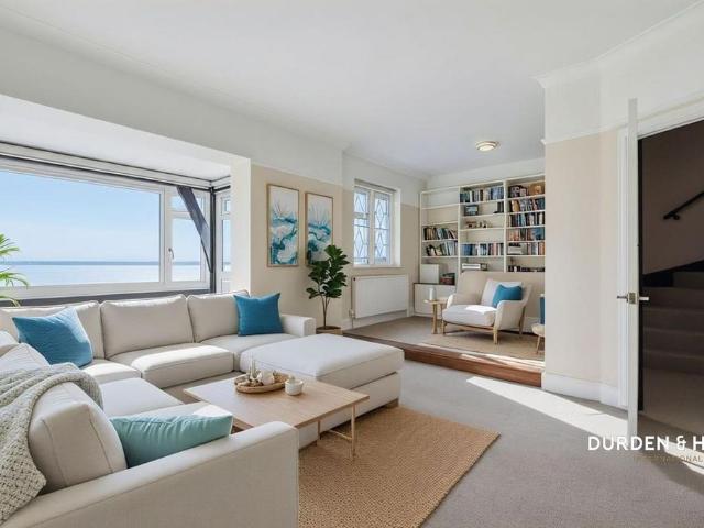 Flat for sale in Alton Barnes, Isle Of Man
