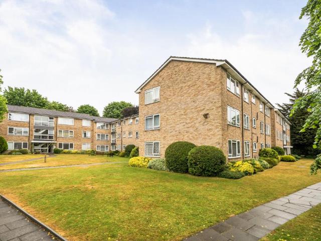 Flat for sale in North Watford