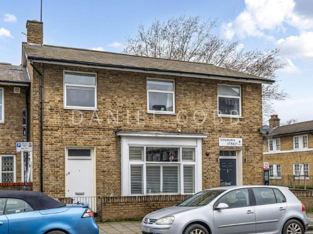 Flat for sale in South Lambeth, Isle Of Man