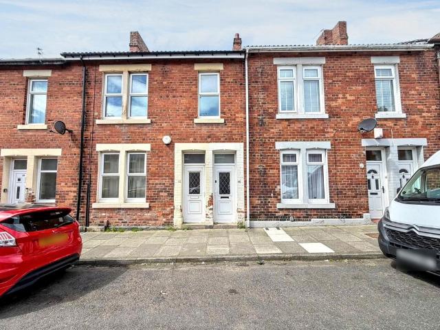 Flat for sale in Percy Main, North Shields