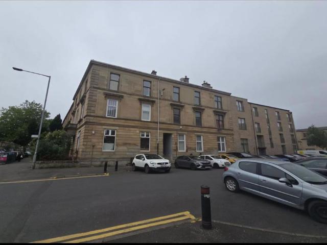 Flat for sale in Cessnock, Scotland