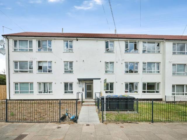 Flat for sale in West Midlands