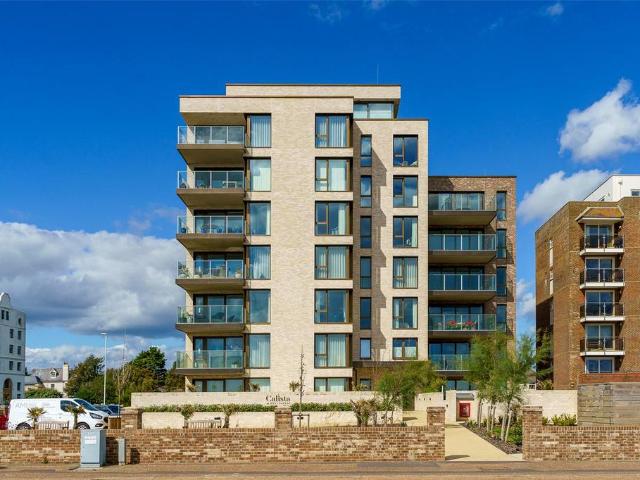 Flat for sale in West Worthing, Worthing