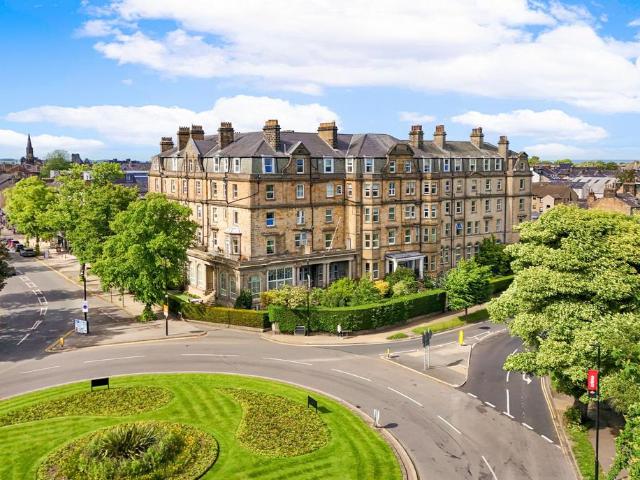 Flat for sale in Low Harrogate, Harrogate