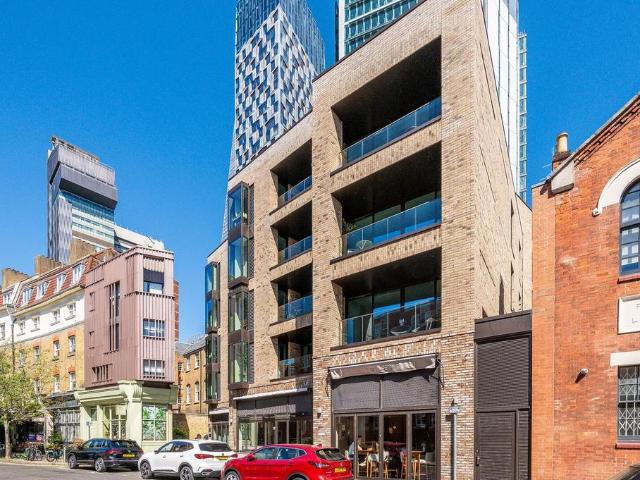 Flat for sale in The Borough, Greater London