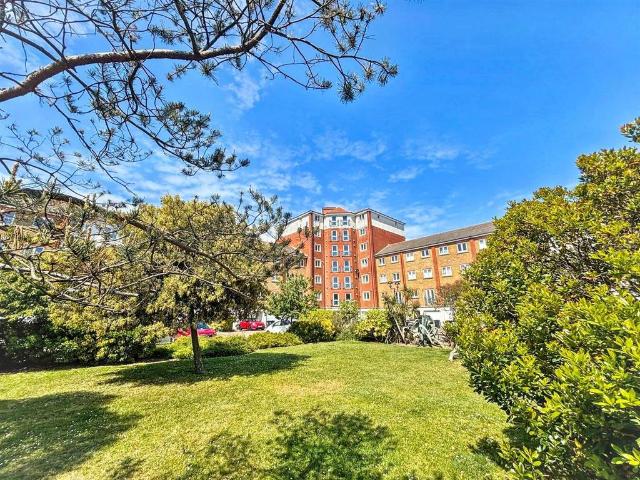 Flat for sale in Sovereign Harbour, Eastbourne