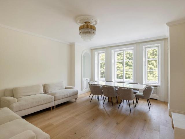 Flat for sale in City of Westminster, Greater London