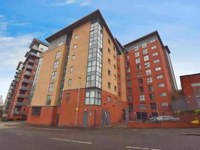 Flat for sale in Strangeways, Manchester