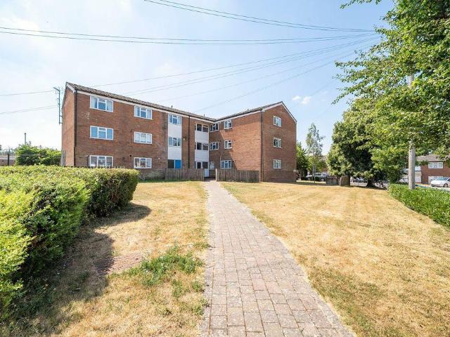 Flat for sale in Priest Down, Hampshire
