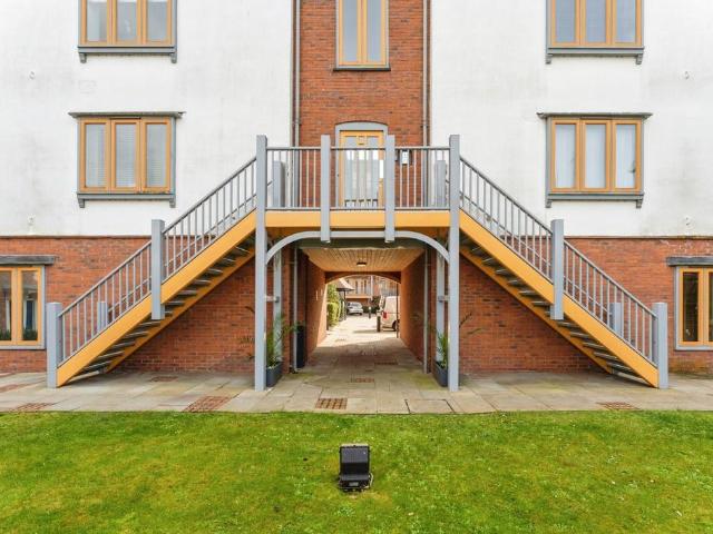 Flat for sale in Newtown, Two Mills