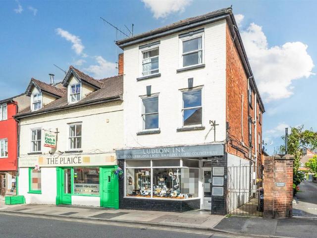 Flat for sale in Ludlow, Shropshire