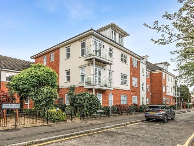 Flat for sale in Cockfosters, Isle Of Man