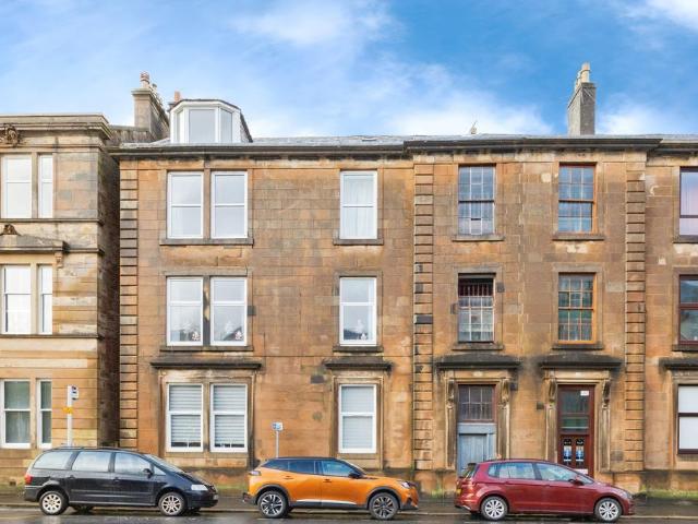 Flat for sale in Greenock, Scotland