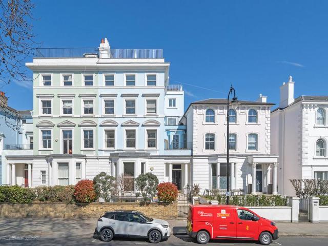Flat for sale in Chalk Farm, Primrose Hill