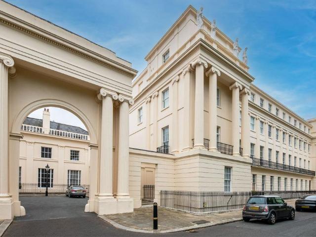 Flat for sale in Fitzrovia, Greater London