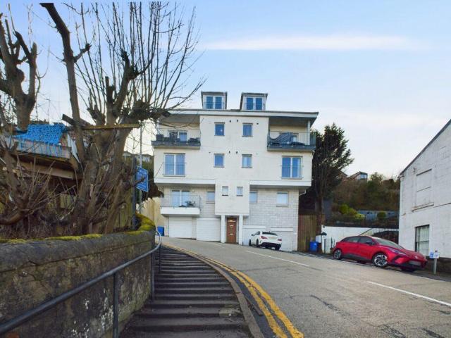 Flat for sale in Ashton, Gourock