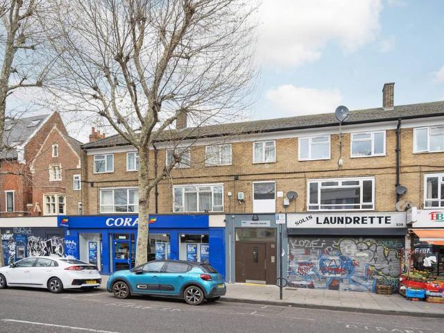 Flat for sale in Bethnal Green, Isle Of Man