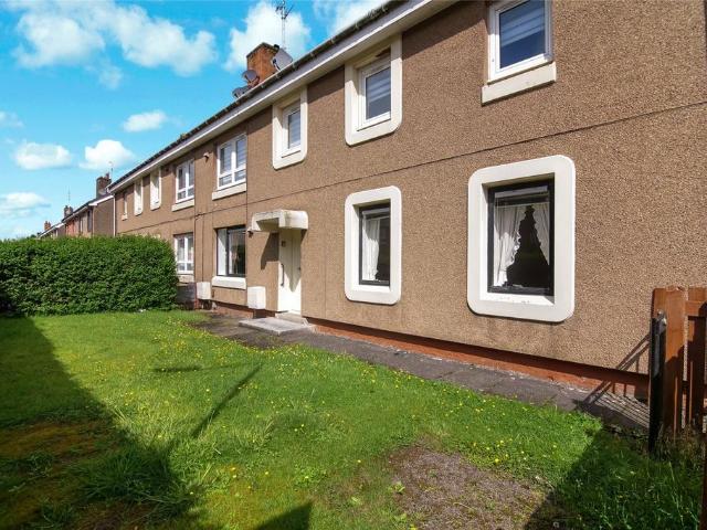 Flat for sale in Milton, Scotland