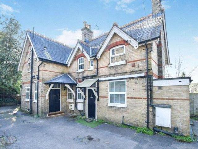 Flat for sale in West Cliff, Bournemouth