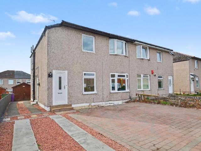 Flat for sale in Croftfoot, Glasgow