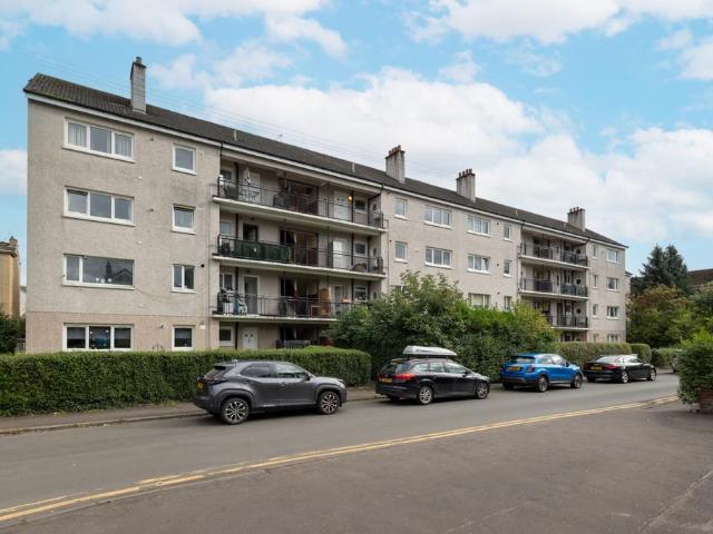 Flat for sale in Auldhouse, Glasgow