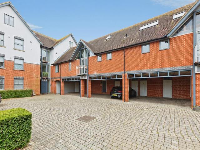 Flat for sale in Longport, The Bridge